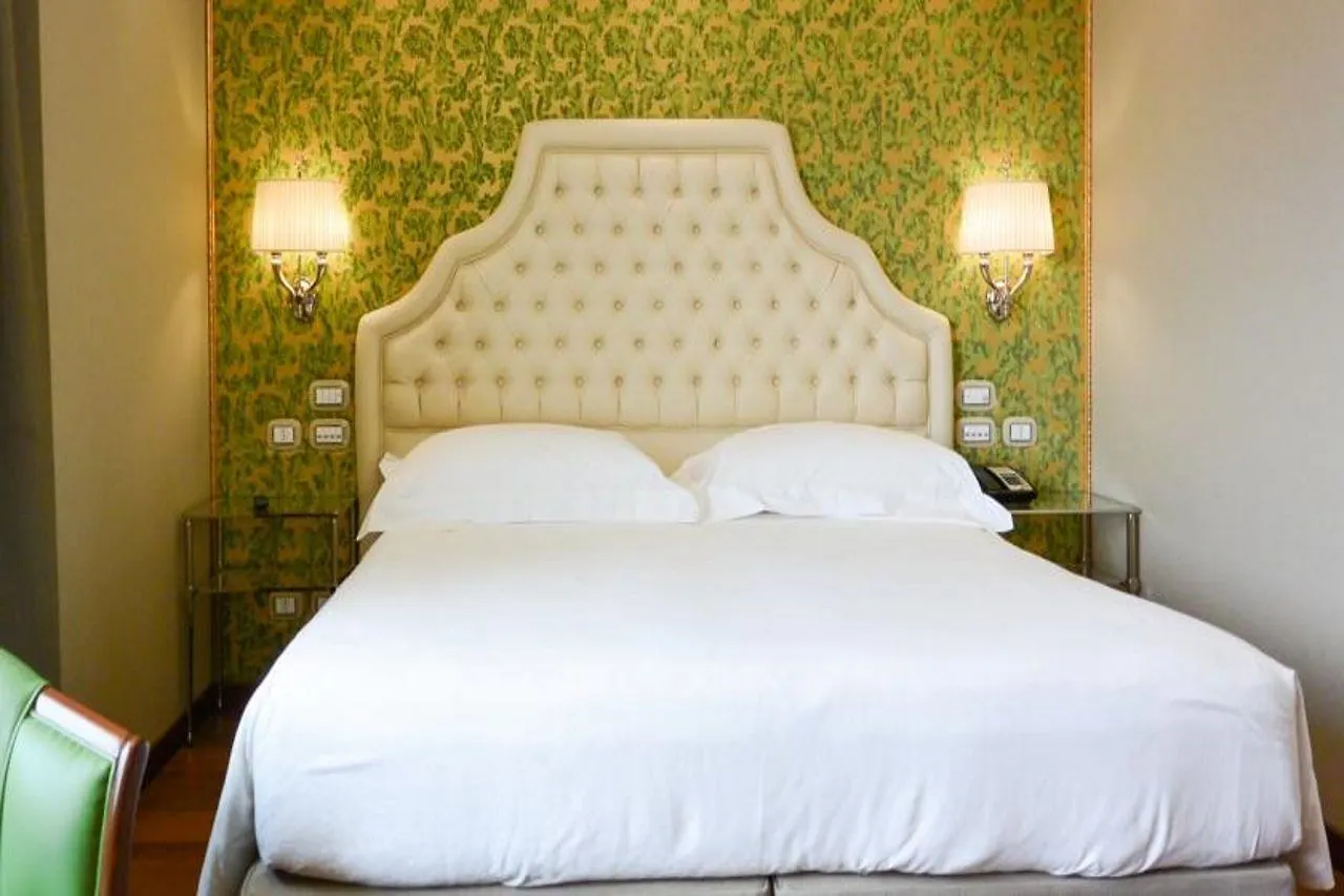 Hotel Santa Chiara Venezia 4*,