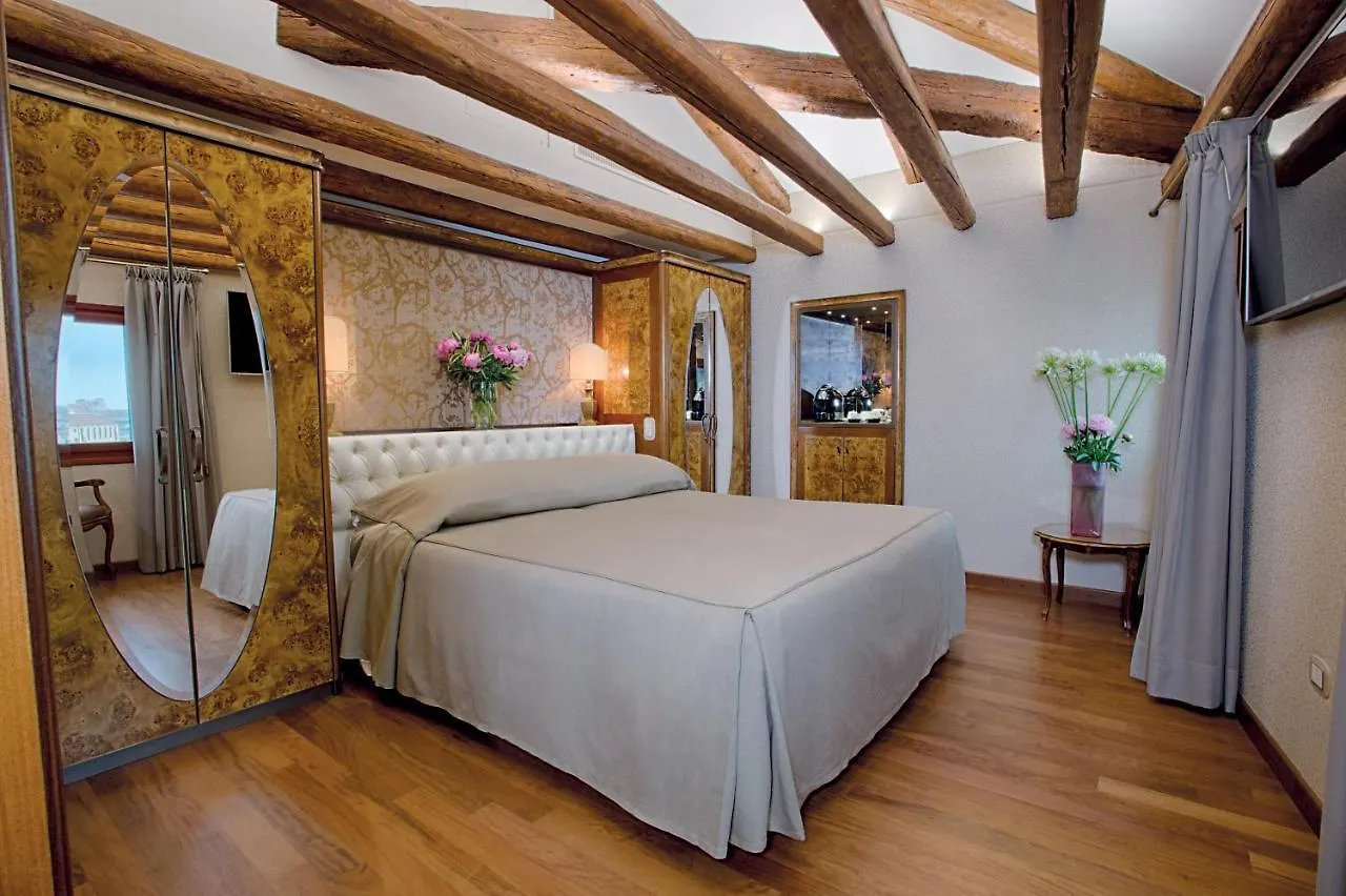 Hotel Santa Chiara Venezia