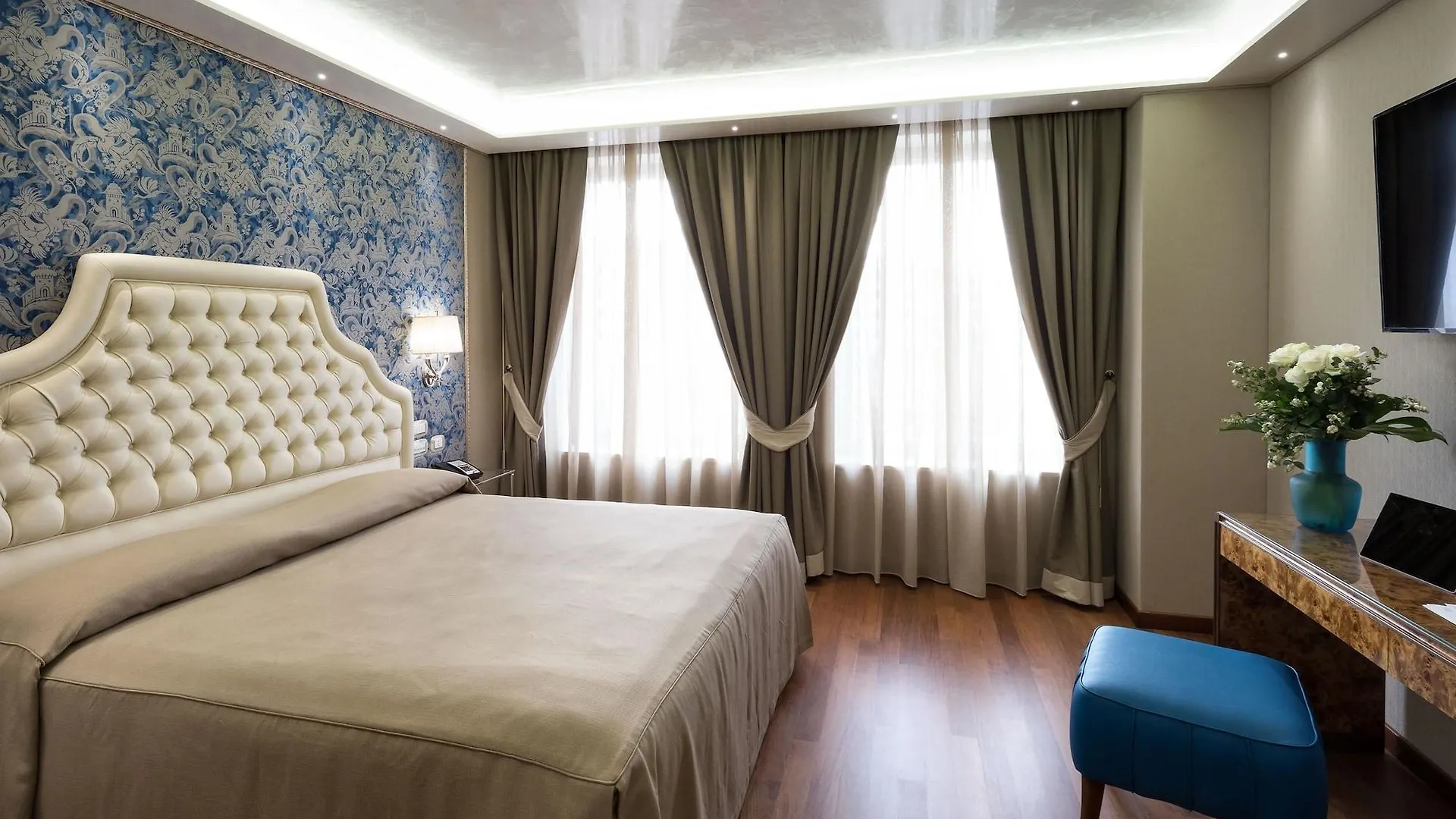 Hotel Santa Chiara Venice 4*,  Italy